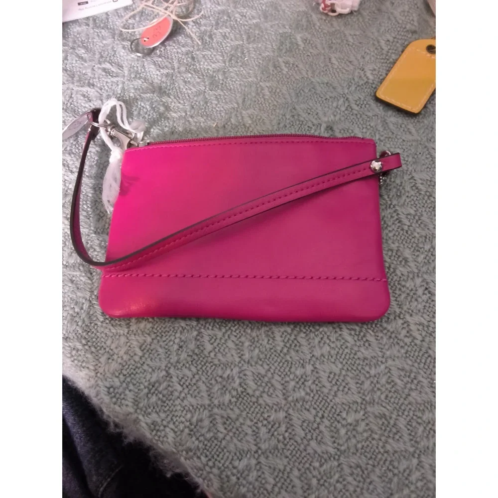 35. Coach Magenta Pink Leather Wristlet Zip Top Pouch Wallet Silver Logo